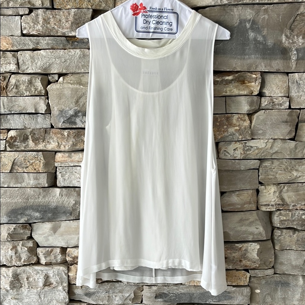 Elegant White Sleeveless Top